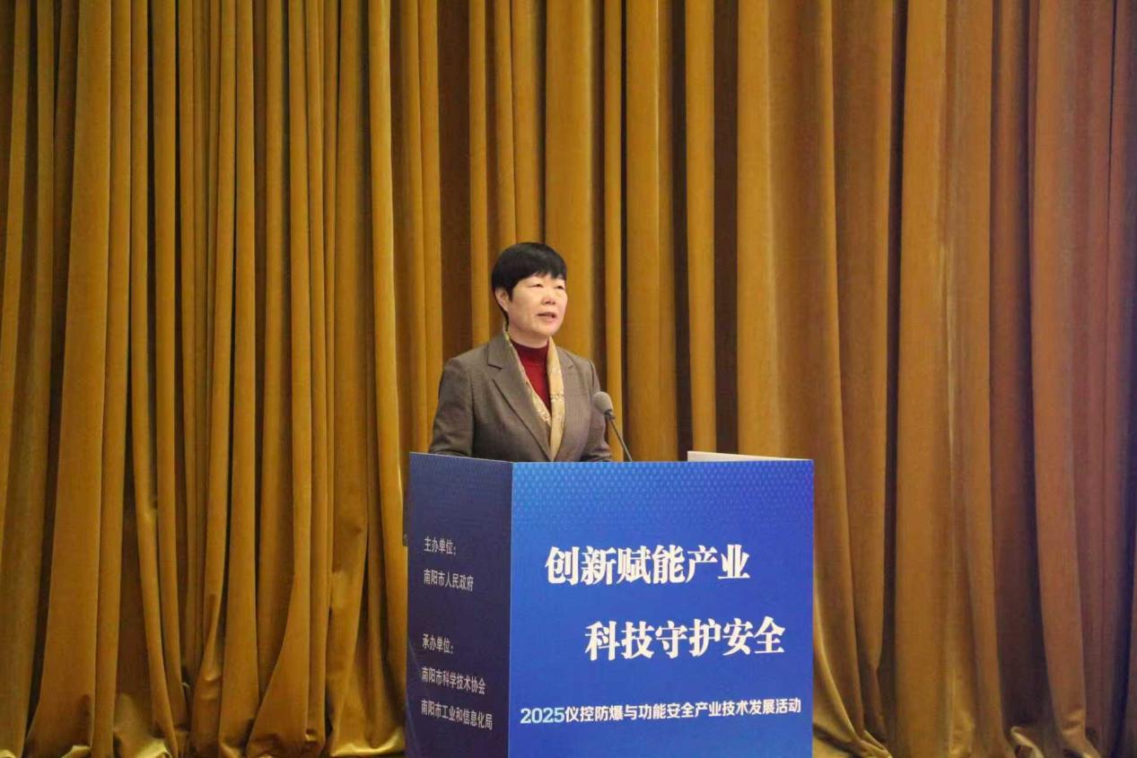 1ecba767e65df7273f94c4bdd77c16fa