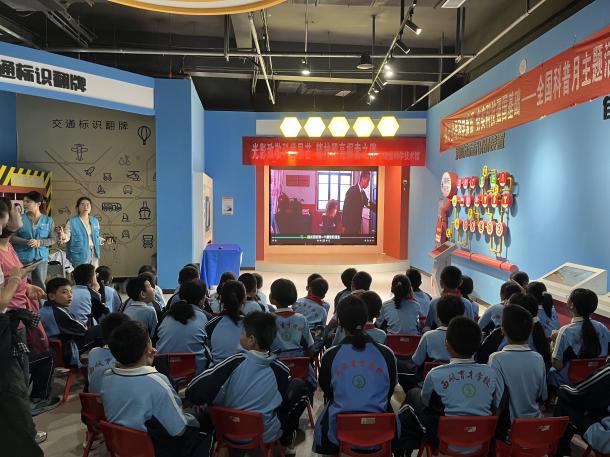 9bb74557304d31d2bc34325c6d5a00e2