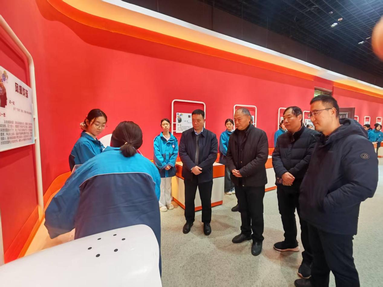 289b278be8e0f9953bbbac3f5d5bdef2