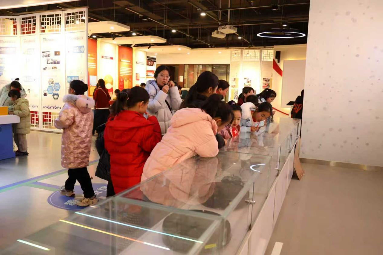 7e7d158f61e8ec7a9495e2d18bb3a489