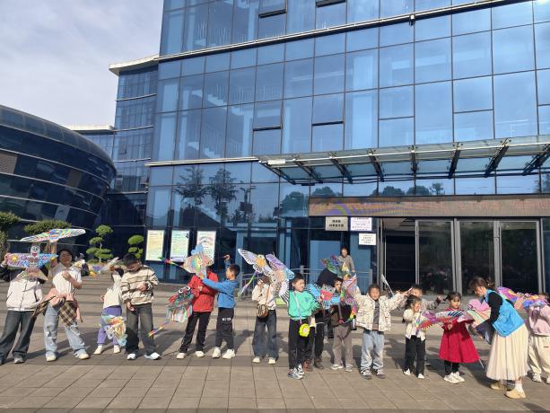 9b4068bbf1333e6bbf3a0f94f90955ec